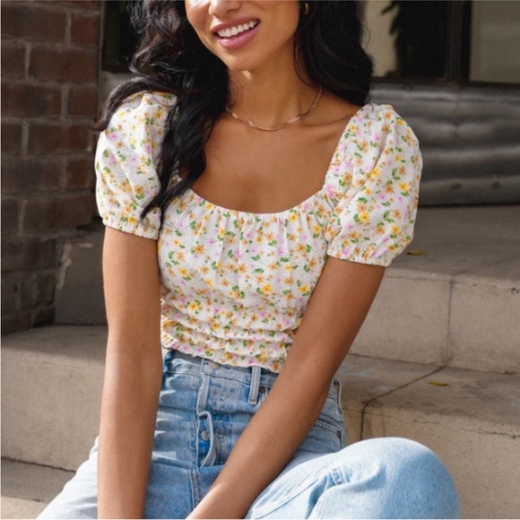 NWT Elodie Floral Square Neck Smocked Puff Sleeve Pink Orange Crop Top- Sz Large - Picture 2 of 9